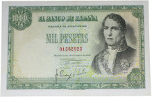 1949. Estado Español (1936-1975). 1000 pesetas. Lavado y planchado. Doblez central y vertical imperceptibles. Muy bien de picos. MBC+/EBC-. Est.80.