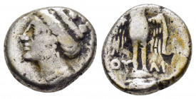 PONTOS.Amisos.(Circa 300-125 BC).Drachm.

Obv : Head of Hera to left, wearing stephanos.

Rev : OY ΛΙ.
 Owl standing facing, wings spread.
HGC 7, 232....