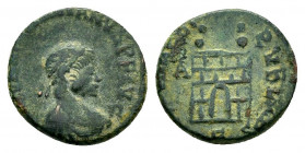 VALENTINIAN II.(375-392).Thessalonica.Ae. 

Obv : D N VALENTINIANVS P F AVG.
Bust of Valentinian II, pearl-diademed, draped and cuirassed, right.

Rev...