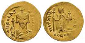 PHOCAS.(602-610). Constantinople.Solidus.

Obv : : δ N FOCAS PЄRP AVG.
Crowned and cuirassed facing bust, holding globus cruciger.

Rev : VICTORIA AVG...