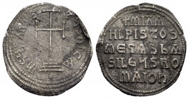 MICHAEL III.( 866-867).Constantinople.Miliaresion.

Obv : IҺSЧS XRISTЧS NICA.
Cross potent set on three steps; pellet below.

Rev : MIXAHL PISTOS...
