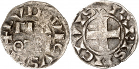 LOUIS VII (1137-1180). Denier de Paris 1,13 g.
A/ + LVDOVICVS REX avec FRA OCN en deux lignes.
R/ + PARISII CIVIS. Croix.
Dy.148-Laf.142. TB à TTB