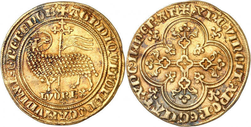 LOUIS X (1314-1316).
Agnel d’or (6 mai 1315) 4,06 g.
A/ + AGN DI QVI TOLL PCCA...