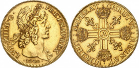 LOUIS XIII (1610-1643).
Dix Louis d’or à la tête laurée 1640 A=Paris 67,26 g. tranche cannelée
A/ LVD.XIII.D.G. - FR.ET.NAV.REX. Tête laurée du Roi ...
