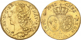 LOUIS XV (1715-1774).
Double Louis d’or au bandeau 16,24 g. 1742 L=Bayonne
A/ LUD XV D G FR ET NAV REX. Tête à gauche du Roi, ceinte d’un bandeau, a...