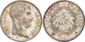 PREMIER EMPIRE (1804-1814) Napoléon 1er.
5 Francs 1807 A=Paris. 24,97 g.Type transitoire.
A/NAPOLEON - EMPEREUR. Tête nue à droite.
R/REPUBLIQUE FR...