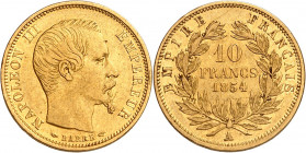 NAPOLEON III (1852-1870). 
10 Francs « Tête nue » petit module 1854 A=Paris. Tranche lisse.
A/ NAPOLEON III EMPEREUR. Sa tête nue à droite
R/ EMPIR...