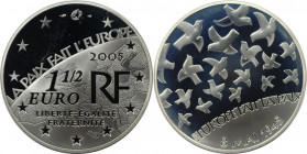 Europäische Münzen und Medaillen, Frankreich / France. 60 Jahre Frieden und Freiheit. 1-1/2 Euro 2005. 22,20 g. 0.900 Silber. 0.64 OZ. KM 1441. Polier...