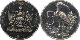 Weltmünzen und Medaillen, Trinidad und Tobago / Trinidad and Tobago. Scharlachibis - Vogel. 5 Dollars 1977. Kupfer-Nickel. KM 35. NGC MS-68