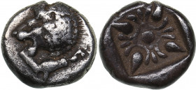 Ionia - Miletos AR Diobol - (circa 520-450 BC)
1.07 g. 9mm. VF-/XF Forepart of roaring lion to left. / Stellate pattern within incuse square.