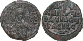 Byzantine AE Follis - Attributed to Basil II and Constantine VIII (AD 976-1028 AD)
12.01 g. 27mm. AU/AU Constantinople. + EMMANOVHΛ IC-XC, bust of Chr...