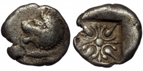 Ionia, Miletos ( Silver. 1.11 g. 12 mm) AR Obol. Circa 520-450 BC.
Forepart of roaring lion left, head reverted
Rev: Stellate pattern within incuse sq...