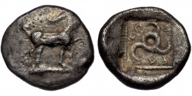 Dynasts of Lycia, ( Silver. 1.15 g. 11 mm) Kuprilli AR Diobol. Circa 470-440 BC. 
Goat standing right.
Rev: Triskeles within incuse square. 
Mørkholm/...