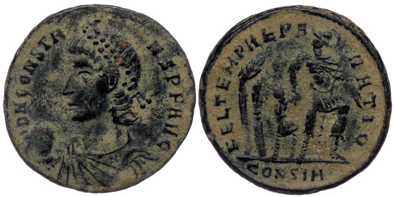 (Bronze, 4,47g, 21mm) CONSTANS (337-350) AE Follis. Constantinople.
Obv: D N CON...