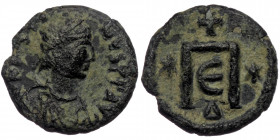Justin I, ( Bronze. 2.46 g. 15 mm) 518-527. Pentanummium uncertain mint (Constantinopolis?). [
D N] IVSTINVS P P AVI Diademed, draped and cuirassed bu...