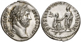 (136 d.C.). Adriano. Roma. Denario. (Spink 3535) (S. 1260) (RIC. 327). 3,58 g. Curiosa marca en exergo, ¿P. P.?. Muy bella. EBC+.