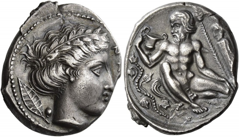 Naxos 
Didrachm circa 415-403, AR 7.41 g. NA[ΞIΩN] Laureate head of Apollo r.; ...