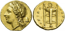 Syracuse 
25 litrae circa 317-289, EL 3.58 g. Laureate head of Apollo l.; behind, pileus. Rev. ΣΥΡΑΚ – ΟΣΙΩΝ Tripod. SNG München 1241 (this obverse d...