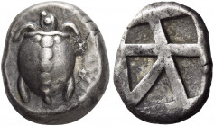 Islands off Attica, Aegina 
Stater circa 500–480, AR 12.38 g. Sea-turtle with heavy collar and dots running down its back. Rev. Large skew pattern in...