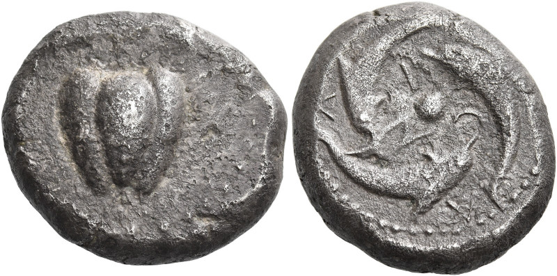 Melos 
Stater circa 425-415, AR 14.04 g. Apple with stem. Rev. [M]AΛ – ION Thre...