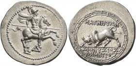 Magnesia ad Meandrum 
Octobol circa 155-145, AR 5.50 g. Helmeted and cuirassed horseman with spear galloping r.; below, Δ. Rev. ΜAΓNHTΩN / ΔΙΟΝΥΣΙΟΣ ...