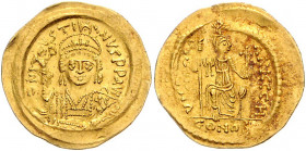 Byzanz Justinus II. 565-578 Solidus Konstantinopel (565-578) D N IVSTINVS P P AVC Geharnischte Büste von vorn mit Victoriaglobus / VI[CTORIA] AVCCC H ...