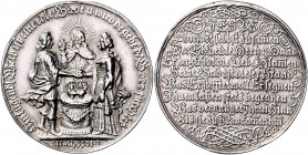 Nürnberg - Stadt Silbermedaille o.J. (unsign., von P.H. Müller?) auf die Liebe und die Ehe 
zeitgenössischer Guss, 43,1mm 18,1g ss
