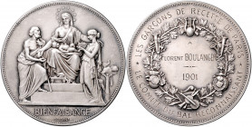 Frankreich III. République 1871-1940 Silbermedaille o.J. graviert 1901 (v. Oudine) auf die Wohltätigkeit, i.Rd: Füllhorn ARGENT 
50,6mm 65,1g vz+