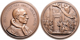 Vatikan Pius XII. 1939-1958 Bronzemedaille 1950 (v. Johnson) auf die Öffnung der Heiligen Pforte 
60,3mm 100,0g st