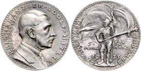 Medaillen von Karl Goetz Versilberte Weißmetallmedaille 1933 Reichskanzler Adolf Hitler / Deutschland erwache, ohne Randschrift Kien. 483. Slg. Bö. 63...