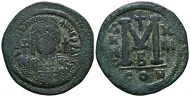 Justinian I. 527-565. Æ Follis

Weight: 21.6 gr
Diameter: 38 mm