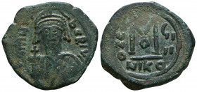 MAURICE TIBERIUS. 582-602 AD. Æ Follis

Weight: 11.5 gr
Diameter: 29 mm