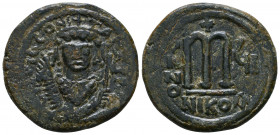 Tiberius II Constantine. 578-582. Æ Follis

Weight: 12.3 gr
Diameter: 29 mm