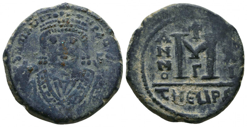 MAURICE TIBERIUS. 582-602 AD. Æ Follis

Weight: 10.7 gr
Diameter: 26 mm