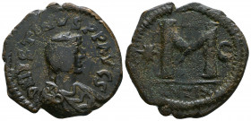 Justin I AD 518-527. Ae. Follis

Weight: 15.6 gr
Diameter: 32mm