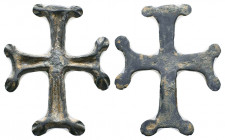 Byzantine Bronze Cross Pendant , Circa 6th - 9th century AD.

Weight: 8.6 gr
Diameter: 40 mm