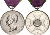 Orden deutscher Länder Sachsen-Meiningen
Silberne Verdienstmedaille Verliehen 1915-1918. Silber. 35,2 mm, 22,2 g (mit Band). Am Band OEK 2571 Min. Kr...