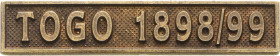 Orden des Deutschen Reiches
Gefechtsspange "TOGO 1898/99" Verliehen 1912. Messing vergoldet. 6,5 x 32,5 mm OEK 3248 Sehr selten. Vorzüglich