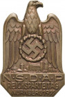 Orden des Dritten Reiches
Reichsparteitag-Abzeichen Nürnberg 1933 Verliehen 1933. Buntmetall, massiv, ohne Hersteller auf der Rückseite. 32,2 g OEK 3...