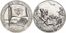 Drittes Reich
 Weißmetallmedaille 1939 (unsigniert) Reichswettkampf des NS-Fliegerkorps Düsseldorf 30.6.-2.7.1939. Fahne des NSFK, im Hintergrund Rhe...