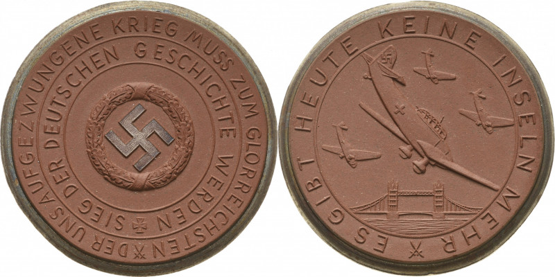 Drittes Reich
 Braune Porzellanmedaille o.J. (1941) (Meißen) Flieger gegen Engl...