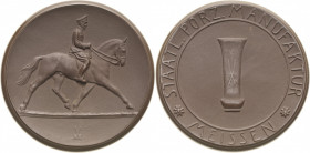 Porzellanmedaillen - Medaillen der Meißner Porzellanmanufaktur
Meißen Braune Porzellanmedaille o.J. (1937). Reitturnier der SS. Reiter nach rechts / ...
