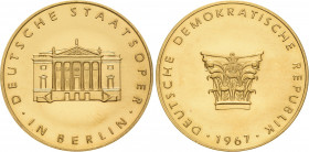 Medaillen
 Goldmedaille 1967. (Münze Berlin) Staatsoper Berlin / Kapitell. 26,5 mm, 15,05 g. Ca. 900er Gold GOLD. Kl. Randfehler, fast Stempelglanz