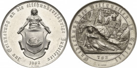Medaillen
 Zinnmedaille 1862 (K. Fischer/G. Loos) 1100 Jahre Entdeckung der Heilquellen in Teplitz. Mädchen hält Stadtschild auf Kartusche von vorn /...