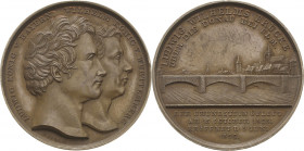 Bayern
Ludwig I. 1825-1848 Bronzemedaille 1832 (J.J. Neuss) Eröffnung der Ludwig-Wilhelms-Brücke über die Donau bei Ulm. Brustbildes Ludwigs I. von B...