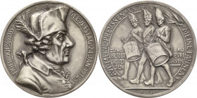 Brandenburg-Preußen
Friedrich II., der Große 1740-1786 Silbermedaille 1912 (K. Goetz) 200. Geburtstag des Königs. Brustbild nach rechts / Drei nach l...