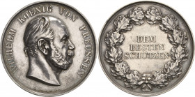 Brandenburg-Preußen
Wilhelm I. 1861-1888 Silbermedaille o.J. (Weigand) Dem besten Schützen. Kopf nach rechts / 3 Zeilen Schrift im Eichenkranz. 38 mm...