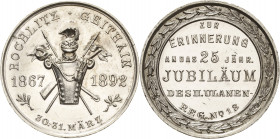 Sachsen-Medaillen
 Silbermedaille 1892. 25 Jahre Königlich Sächsisches 2. Ulanen-Regiment Nr. 18. Rochlitz/Geithain. Tropaion / 6 Zeilen Schrift im L...