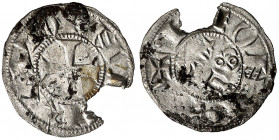 Alfonso VII (1126-1157). León. Dinero. (Imperatrix A7:63 (50).1, mismo ejemplar) (AB. falta). Letras N con doble travesaño. Cospel faltado. Incrustaci...