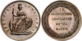 s/d (1870). Madrid. La Mútua de Beneficiencia. Medalla. Bronce. 27,14 g. Ø38 mm, en carterita de 63x63 mm. S/C.